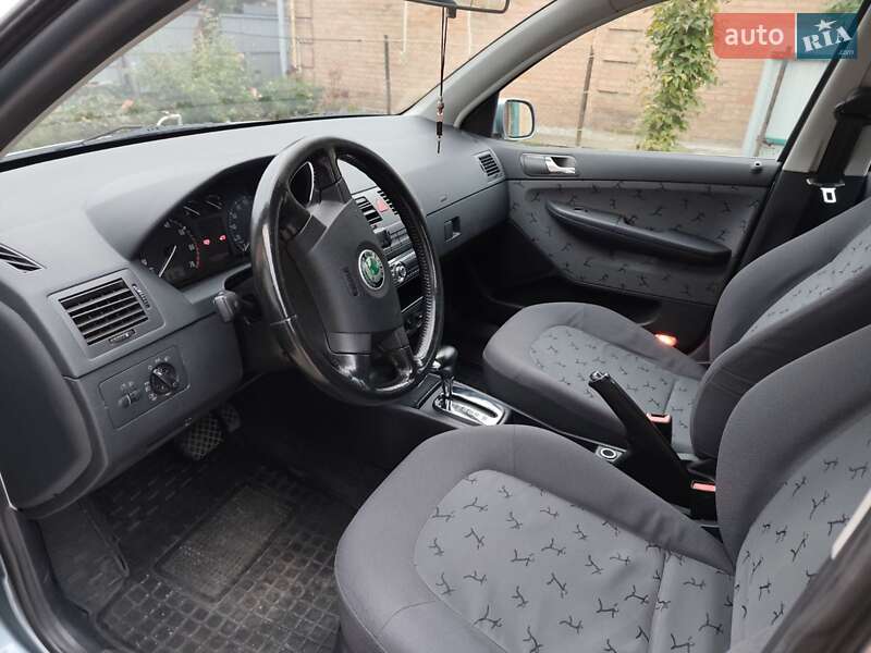 Універсал Skoda Fabia 2003 в Кропивницькому