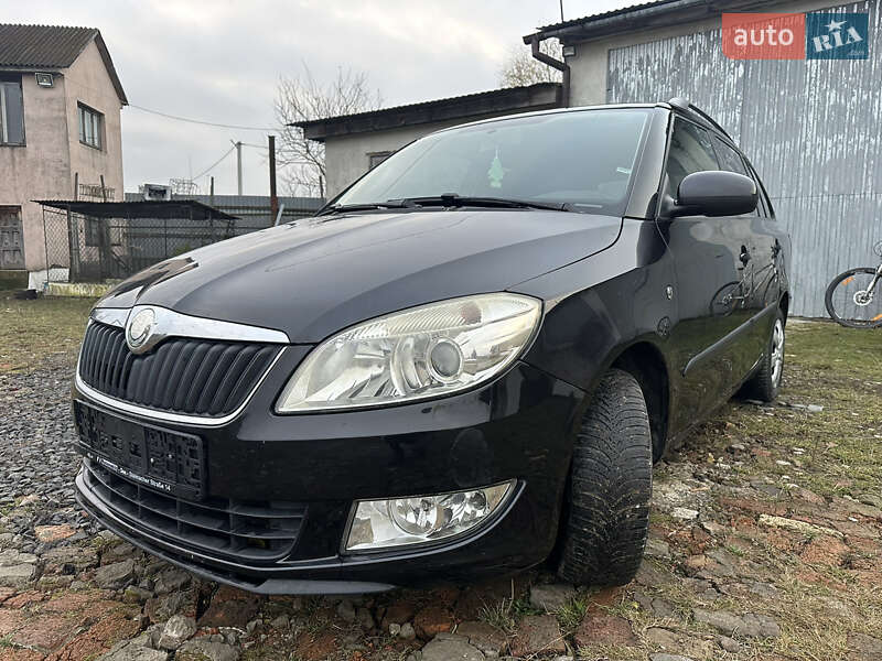 Универсал Skoda Fabia 2010 в Киверцах