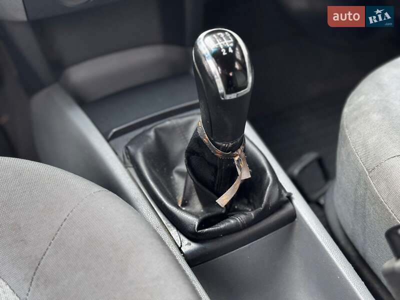 Хетчбек Skoda Fabia 2001 в Івано-Франківську