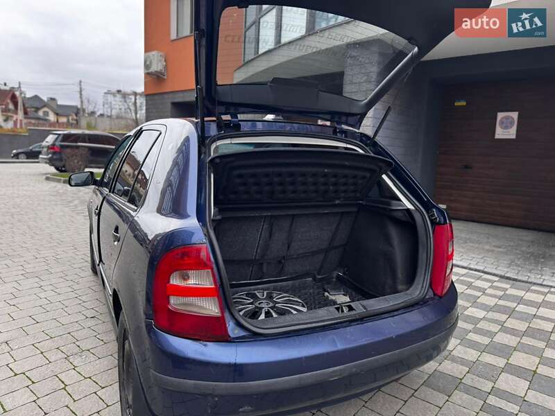 Хетчбек Skoda Fabia 2001 в Івано-Франківську