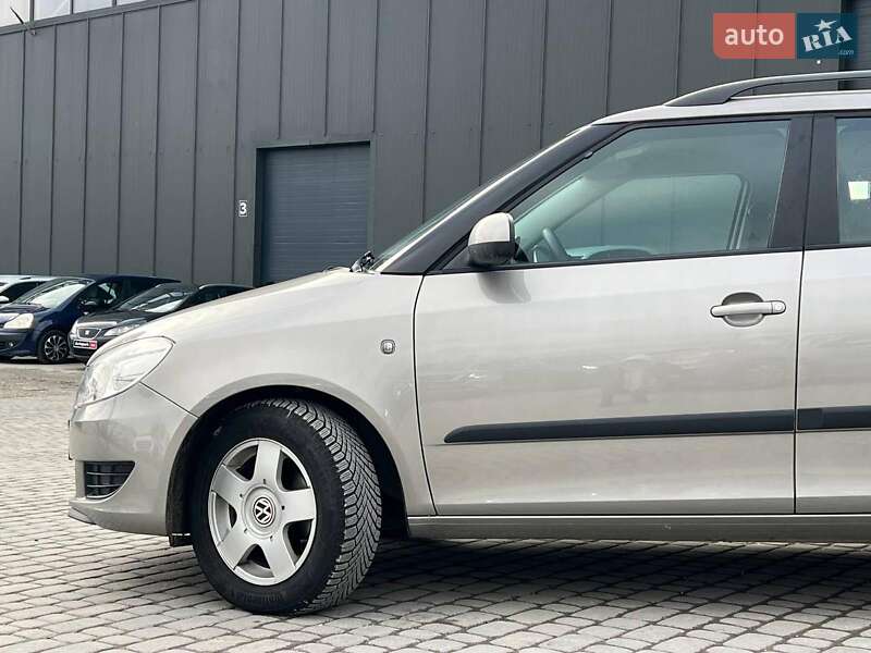 Універсал Skoda Fabia 2010 в Львові