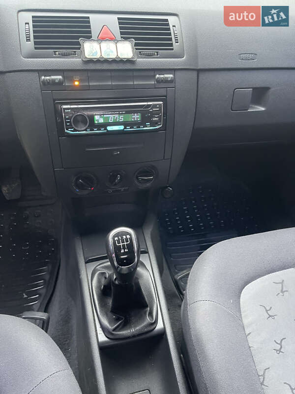 Універсал Skoda Fabia 2001 в Харкові