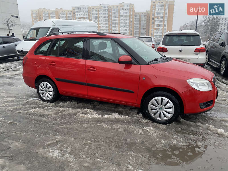 Универсал Skoda Fabia 2008 в Львове