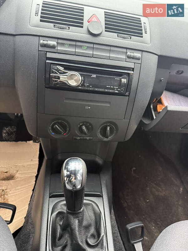 Універсал Skoda Fabia 2004 в Нововолинську