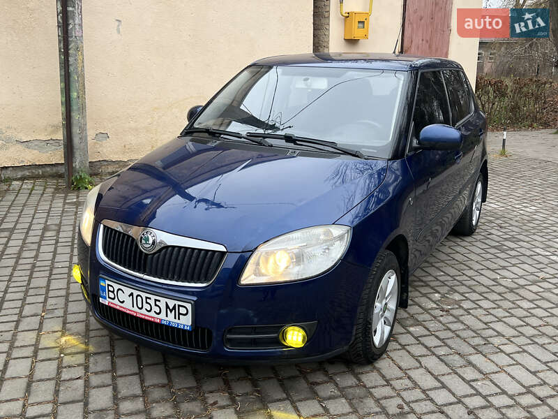 Хэтчбек Skoda Fabia 2007 в Львове