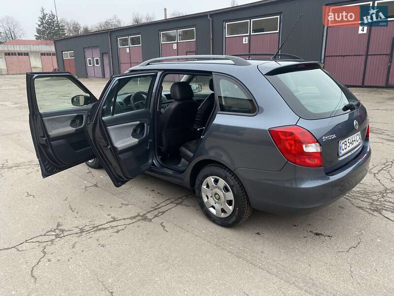 Универсал Skoda Fabia 2009 в Чернигове