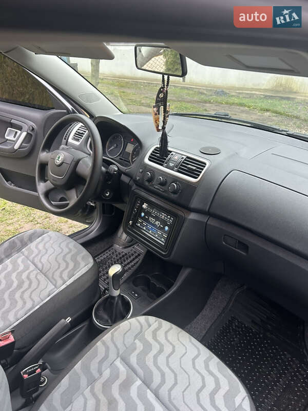 Хэтчбек Skoda Fabia 2009 в Черновцах