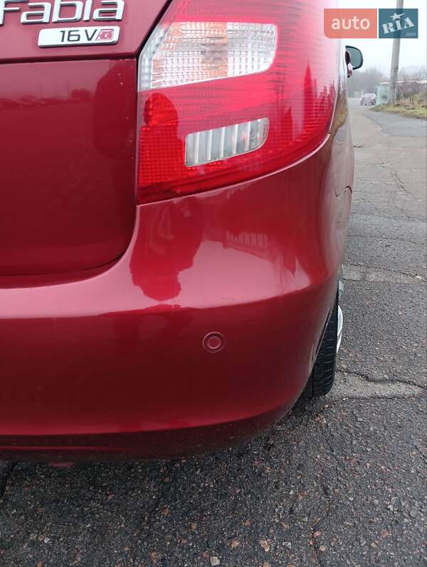 Универсал Skoda Fabia 2010 в Полтаве