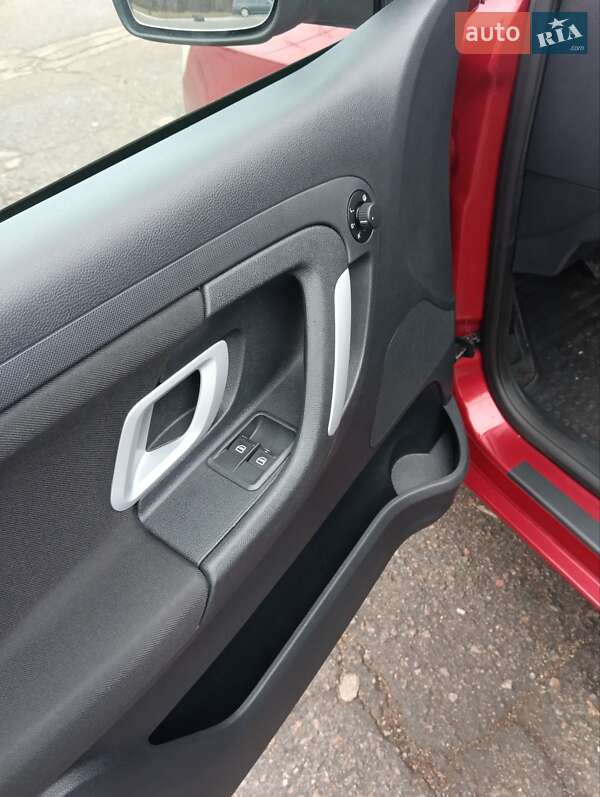 Универсал Skoda Fabia 2010 в Полтаве