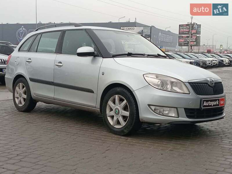 Універсал Skoda Fabia 2011 в Львові