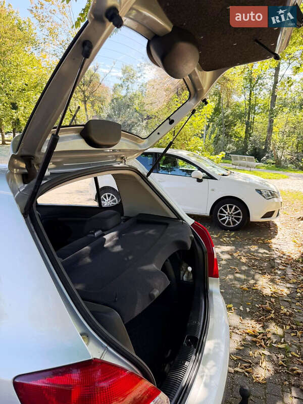 Хэтчбек Skoda Fabia 2012 в Сваляве фото 4 Хэтчбек Skoda Fabia 2012 в Сваляве