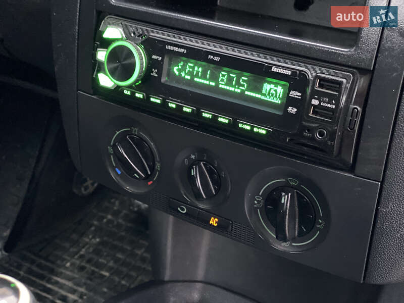 Седан Skoda Fabia 2006 в Дунаївцях фото 23 Седан Skoda Fabia 2006 в Дунаївцях