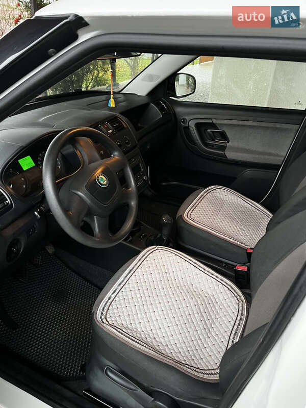 Хэтчбек Skoda Fabia 2010 в Одессе