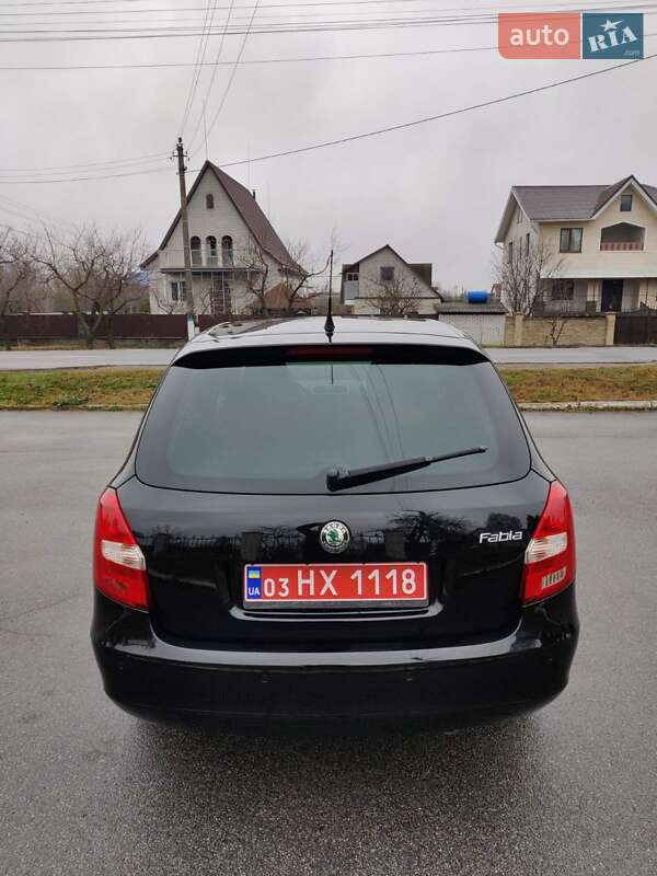 Универсал Skoda Fabia 2009 в Барышевке