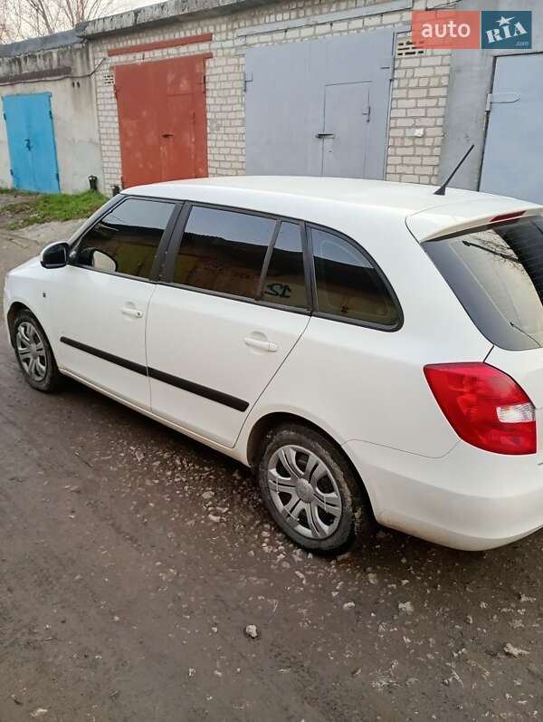 Универсал Skoda Fabia 2012 в Кривом Роге