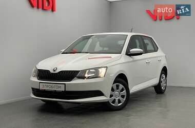 Хэтчбек Skoda Fabia 2018 в Киеве
