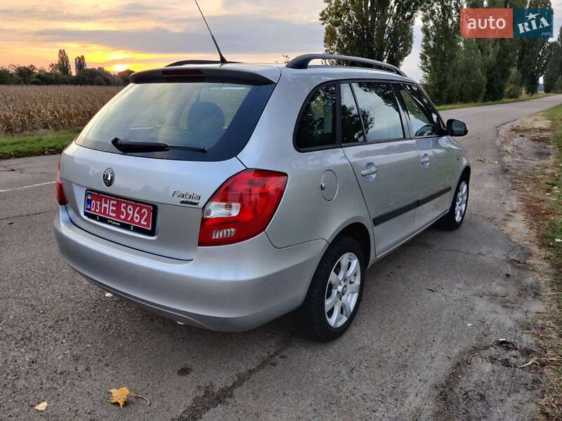 Універсал Skoda Fabia 2010 в Баришівка