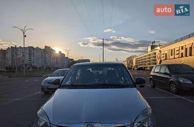 Хэтчбек Skoda Fabia 2008 в Чернигове