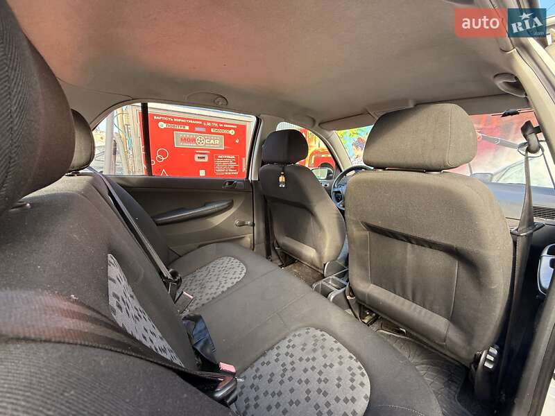 Седан Skoda Fabia 2006 в Киеве