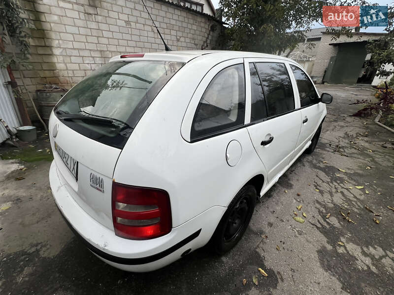 Универсал Skoda Fabia 2003 в Белой Церкви