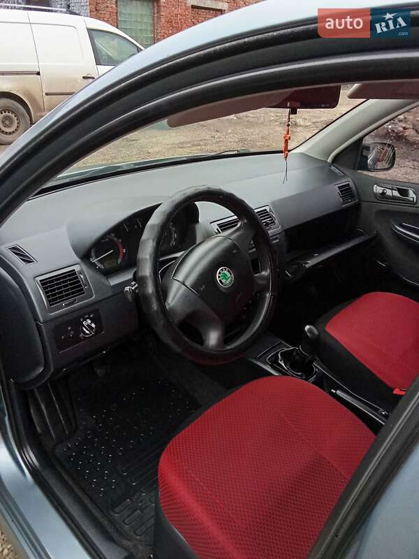Хэтчбек Skoda Fabia 2005 в Ивано-Франковске