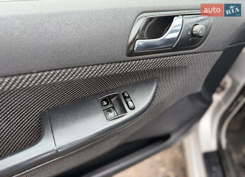 Универсал Skoda Fabia 2007 в Ровно фото 34 Универсал Skoda Fabia 2007 в Ровно