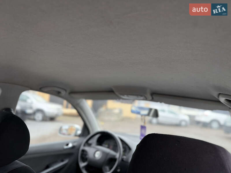 Универсал Skoda Fabia 2007 в Ровно фото 40 Универсал Skoda Fabia 2007 в Ровно