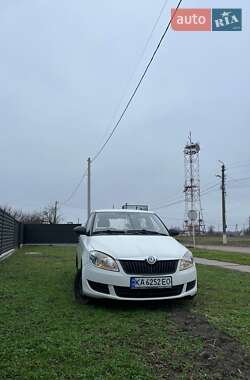 Хэтчбек Skoda Fabia 2012 в Березане