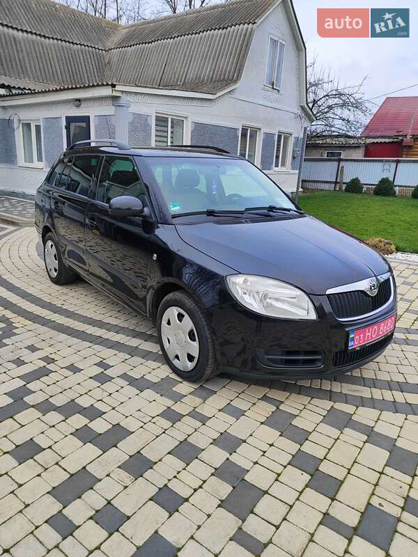 Универсал Skoda Fabia 2008 в Новоукраинке