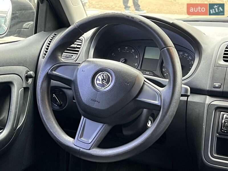 Хэтчбек Skoda Fabia 2013 в Киеве фото 14 Хэтчбек Skoda Fabia 2013 в Киеве