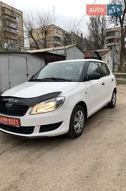 Хэтчбек Skoda Fabia 2015 в Никополе