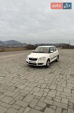 Хэтчбек Skoda Fabia 2008 в Хусте