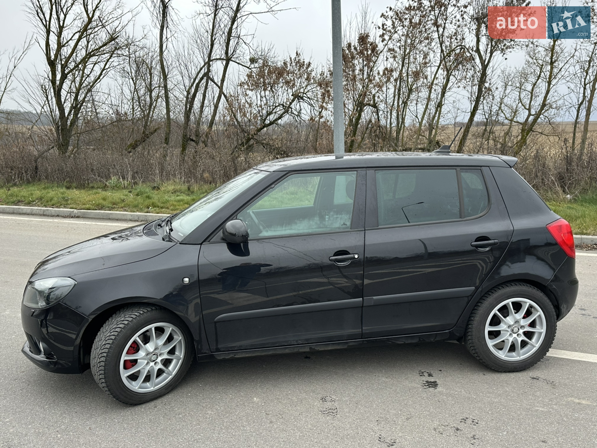 2011 Skoda Fabia - мініатюра 3