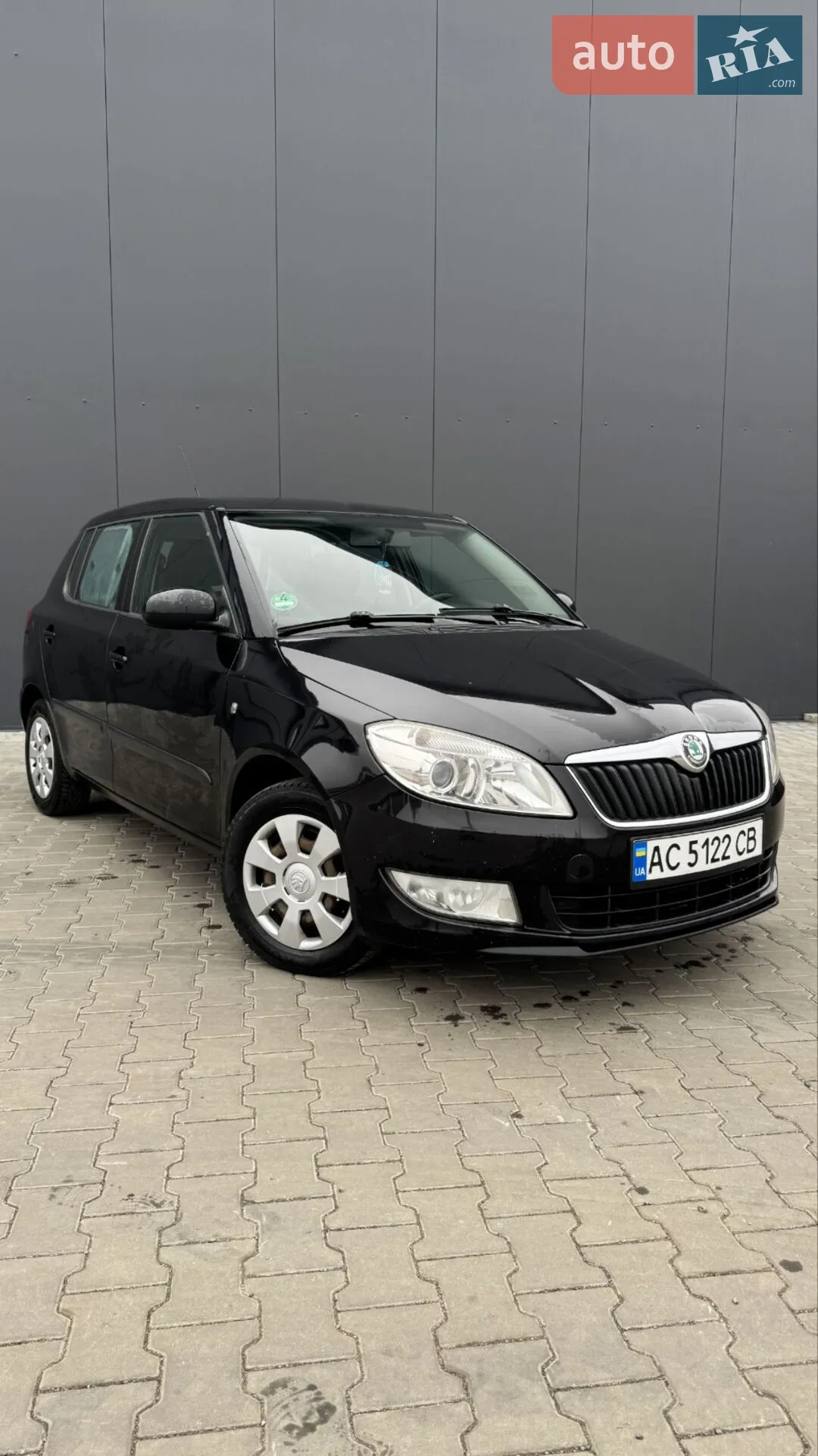 2010 Skoda Fabia - мініатюра 2