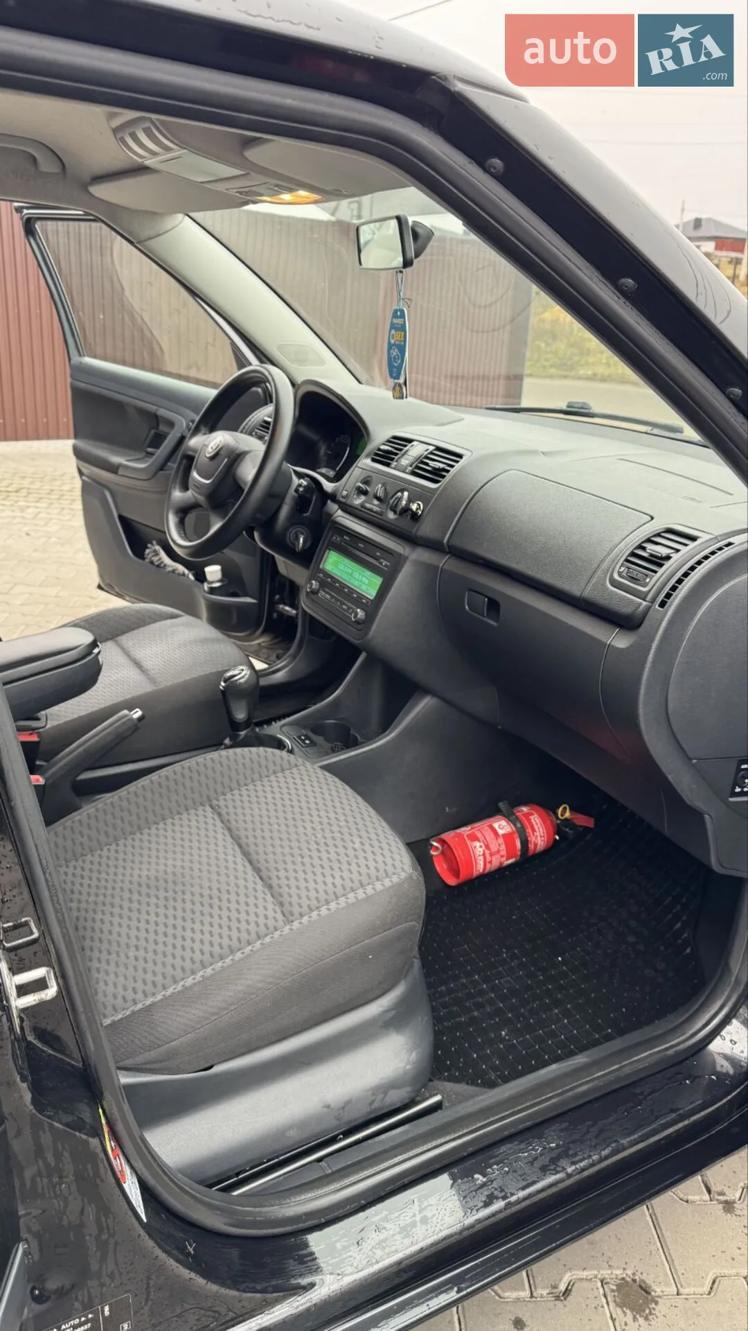 2010 Skoda Fabia - мініатюра 13