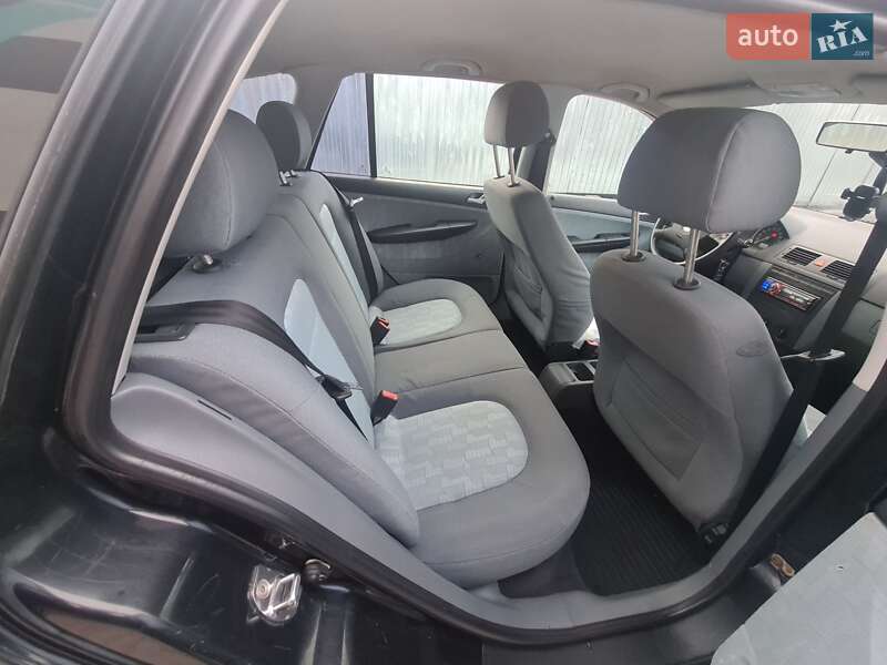 Универсал Skoda Fabia 2002 в Черкассах