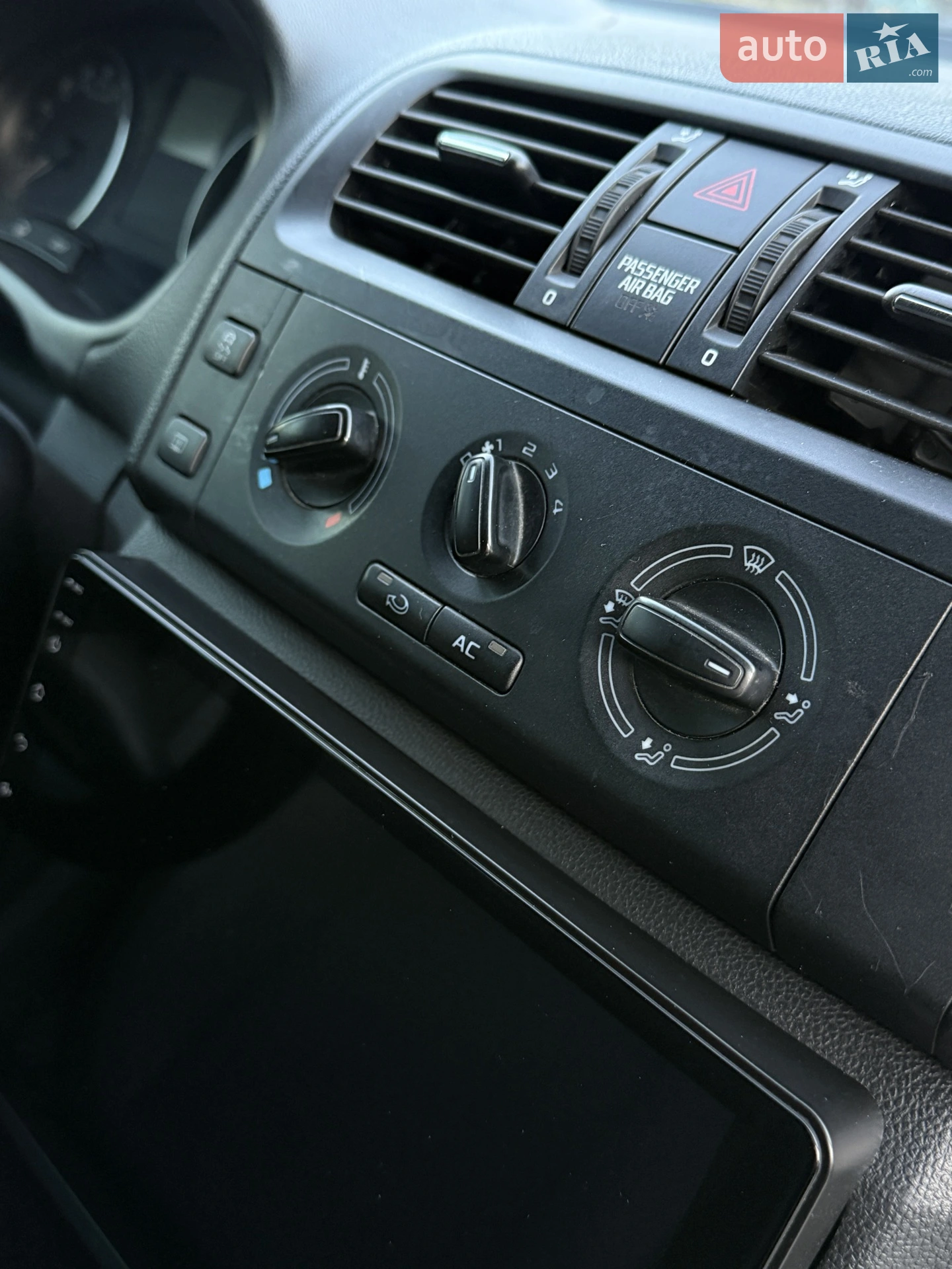 2011 Skoda Fabia - мініатюра 21