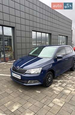 Хэтчбек Skoda Fabia 2016 в Ужгороде
