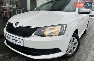 Хэтчбек Skoda Fabia 2017 в Киеве