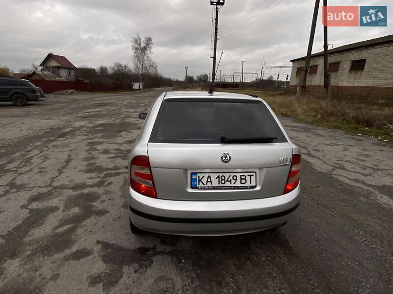 Хэтчбек Skoda Fabia 2004 в Мирополе фото 5 Хэтчбек Skoda Fabia 2004 в Мирополе