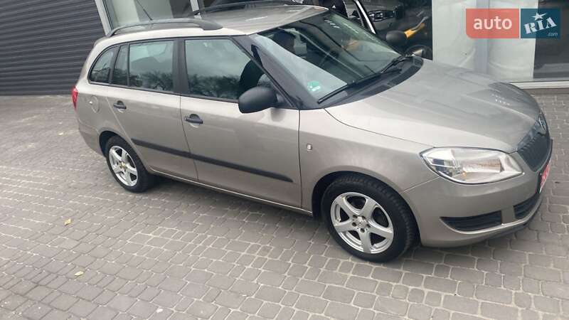 Skoda Fabia 2010 Skoda Fabia 2010