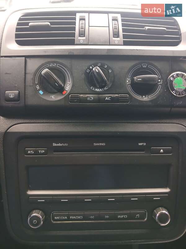 Хетчбек Skoda Fabia 2011 в Черкасах