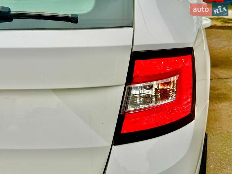 Универсал Skoda Fabia 2021 в Киеве