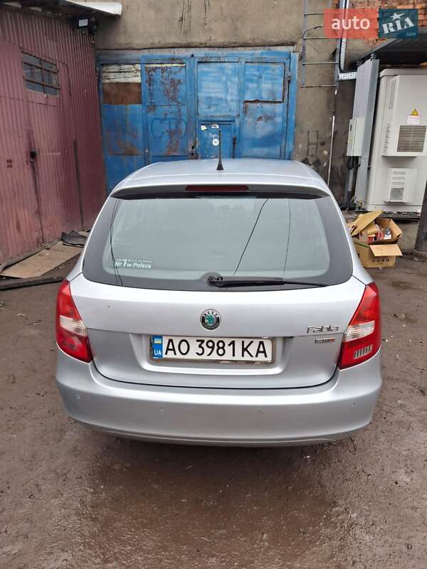 Універсал Skoda Fabia 2012 в Ужгороді