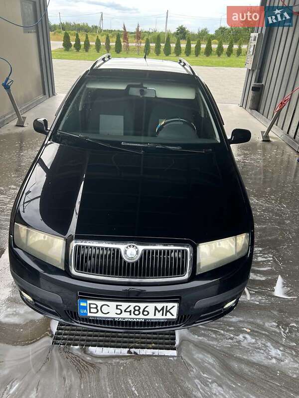 Універсал Skoda Fabia 2005 в Яворові