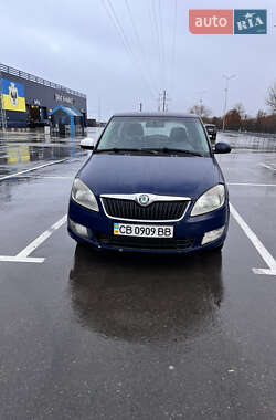 Хэтчбек Skoda Fabia 2010 в Чернигове
