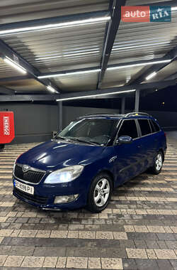 Універсал Skoda Fabia 2010 в Львові