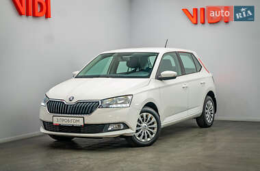 Хэтчбек Skoda Fabia 2018 в Киеве