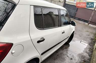 Хетчбек Skoda Fabia 2011 в Житомирі