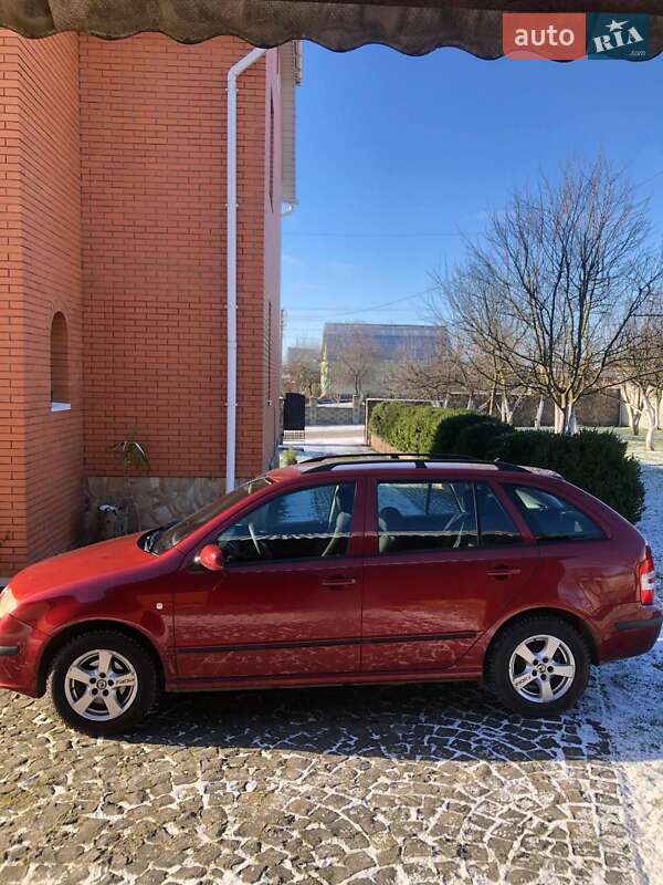Универсал Skoda Fabia 2006 в Ровно